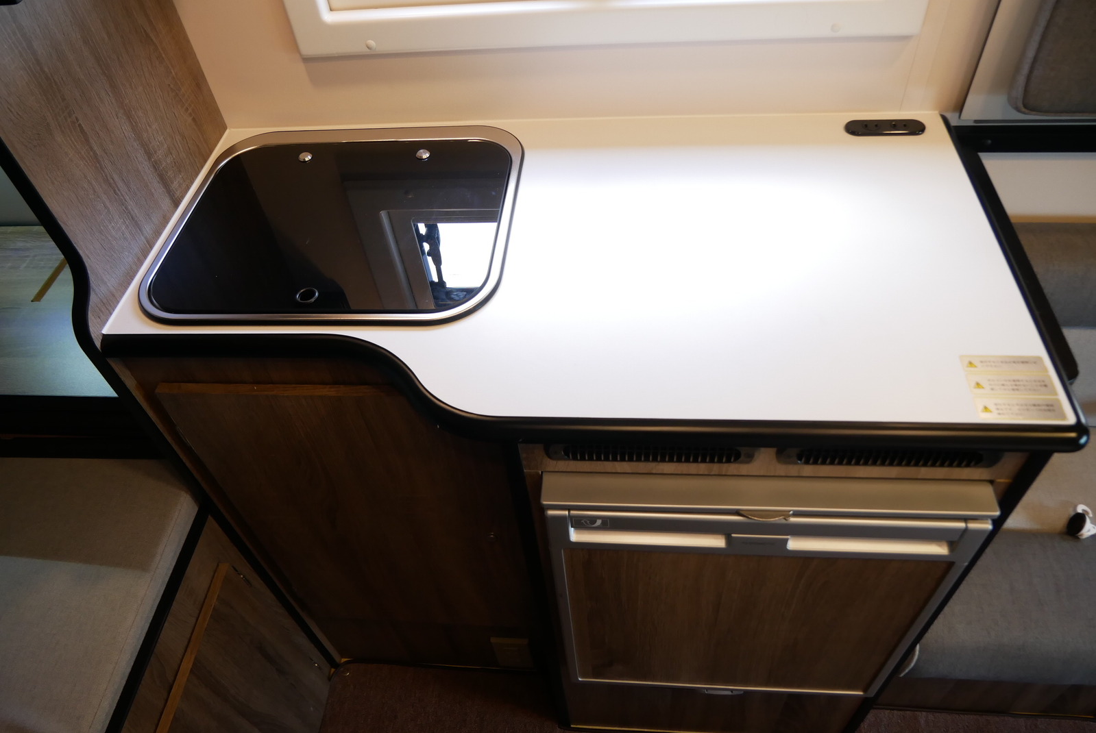 キャンピングカー キャブコン ﾊｲｴｰｽ ﾌｧﾝﾙｰﾁｪｾﾚﾝｹﾞﾃｨ 家庭用AC 4WD