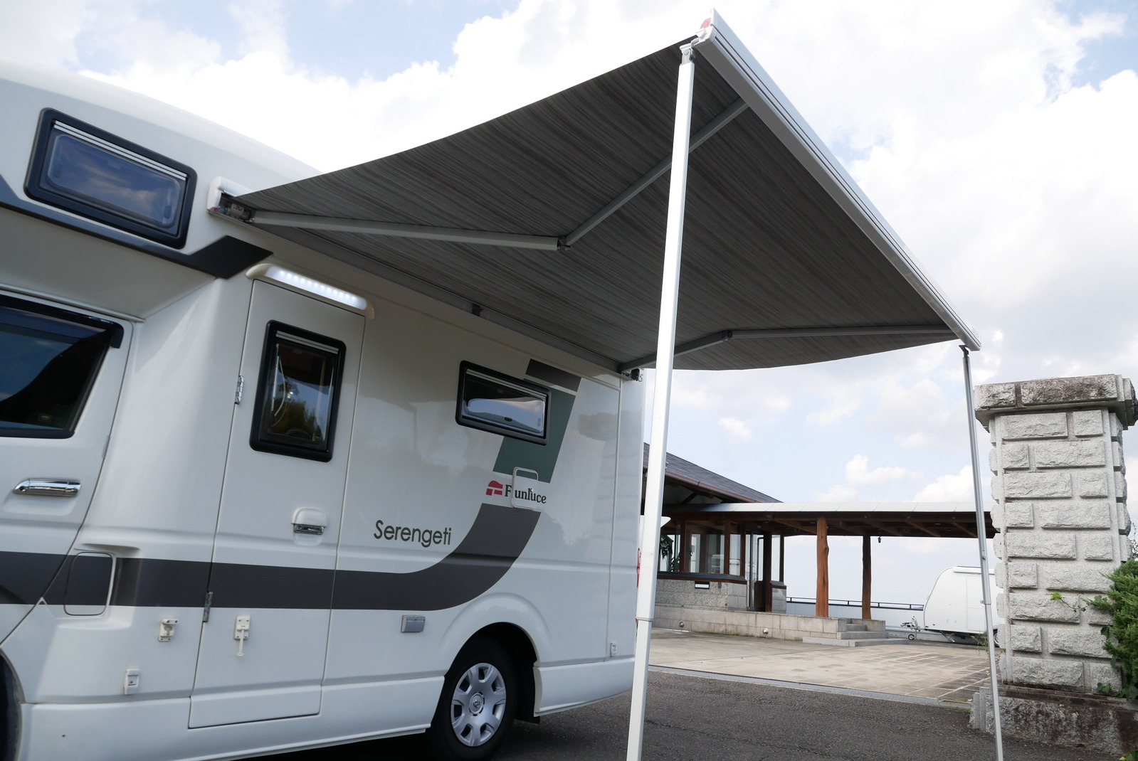 キャンピングカー キャブコン ﾊｲｴｰｽ ﾌｧﾝﾙｰﾁｪｾﾚﾝｹﾞﾃｨ 家庭用AC 4WD