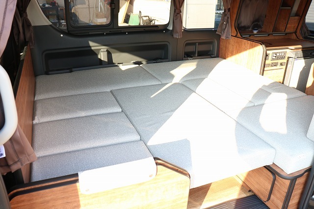 キャンピングカー バンコン ﾊｲｴｰｽ FOCS DS-L 4WD