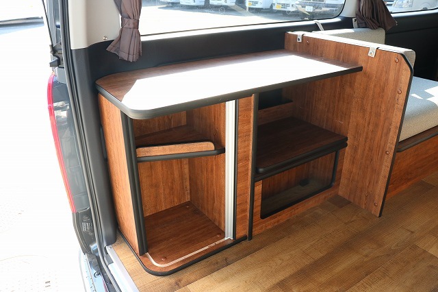 キャンピングカー バンコン ﾊｲｴｰｽ FOCS DS-L 4WD