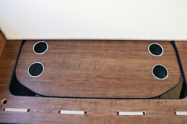 キャンピングカー バンコン ﾊｲｴｰｽ FOCS DS-L 4WD