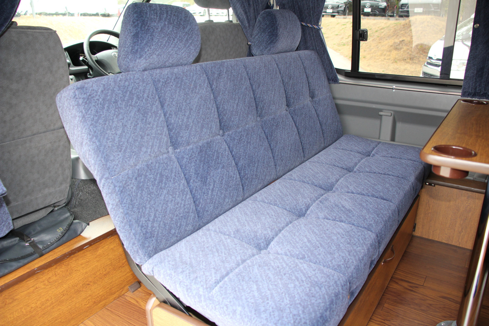 キャンピングカー バンコン ﾊｲｴｰｽ RVｺｰｴｲ ﾌﾞﾛｰﾄﾞ