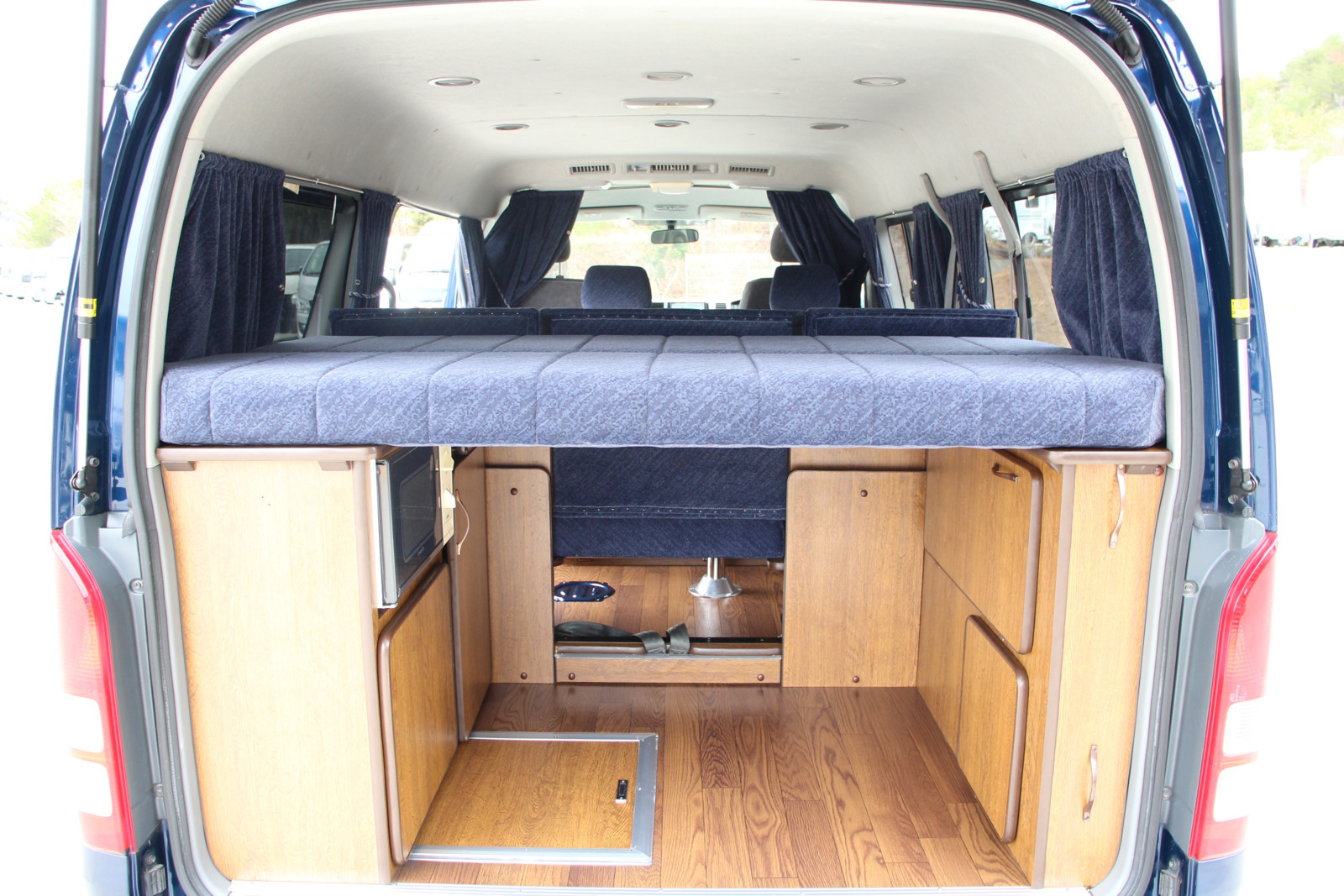 キャンピングカー バンコン ﾊｲｴｰｽ RVｺｰｴｲ ﾌﾞﾛｰﾄﾞ