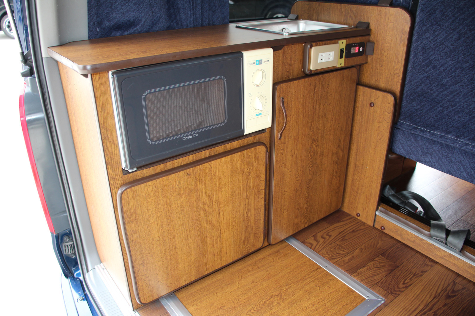 キャンピングカー バンコン ﾊｲｴｰｽ RVｺｰｴｲ ﾌﾞﾛｰﾄﾞ