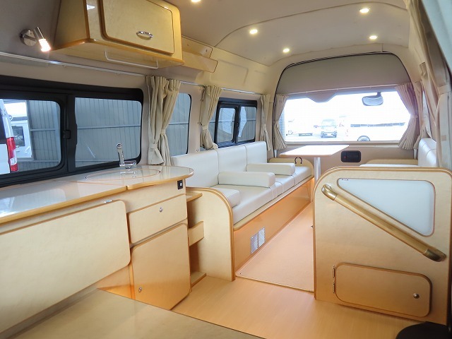 キャンピングカー バンコン ﾊｲｴｰｽ FOCS ｼｴｽﾀ　