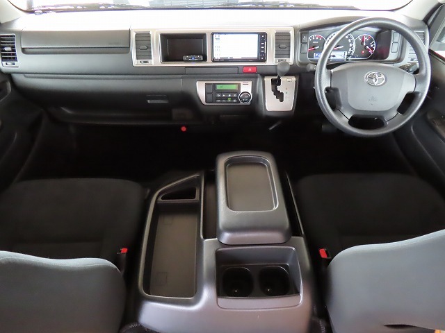 キャンピングカー バンコン ﾊｲｴｰｽ FOCS ｼｴｽﾀ　