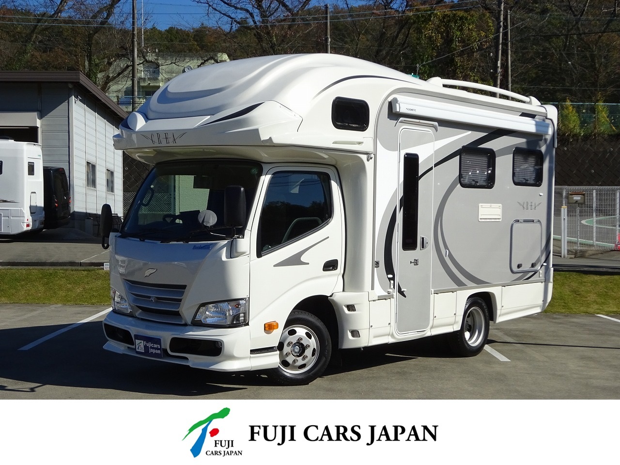 キャンピングカー キャブコン カムロード ナッツRV クレア5.3X　家庭用エアコン