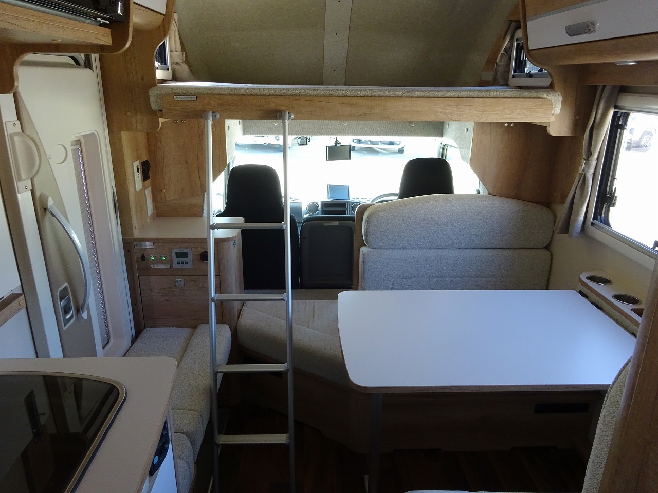 キャンピングカー キャブコン ｶﾑﾛｰﾄﾞ ﾅｯﾂRV ｸﾚｱ5.3X　家庭用ｴｱｺﾝ