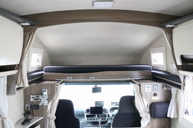 キャンピングカー キャブコン ｶﾑﾛｰﾄﾞ ﾊﾞﾝﾃｯｸ ｼﾞﾙ520 4WD