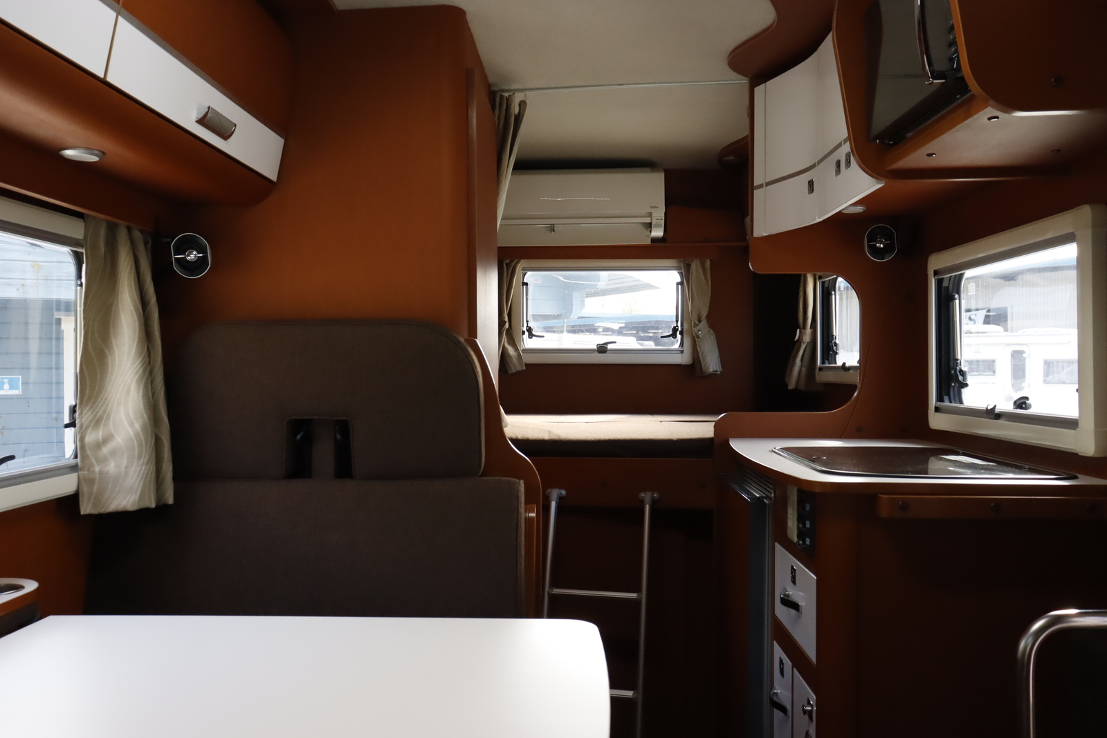 キャンピングカー キャブコン ｶﾑﾛｰﾄﾞ ﾅｯﾂRV ｸﾚｱ5.3Xｴﾎﾞﾘｭｰｼｮﾝ