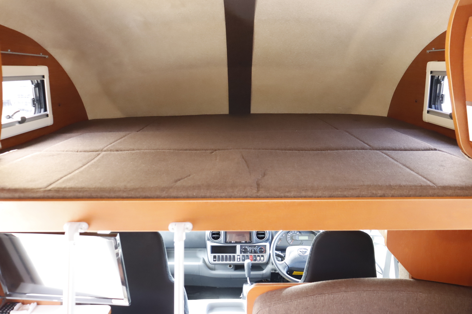 キャンピングカー キャブコン ｶﾑﾛｰﾄﾞ ﾅｯﾂRV ｸﾚｱ5.3Xｴﾎﾞﾘｭｰｼｮﾝ