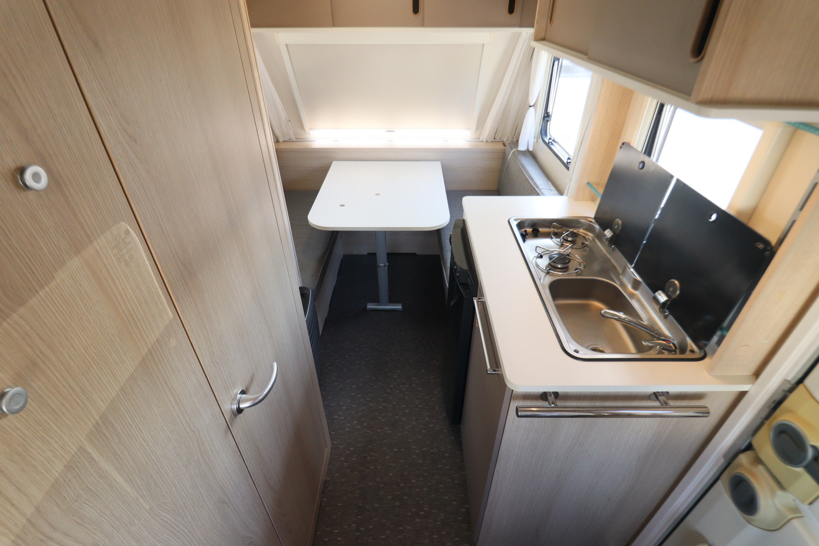 キャンピングカー トレーラー ｱﾄﾞﾘｱ ｱﾋﾞﾊﾞ360DD