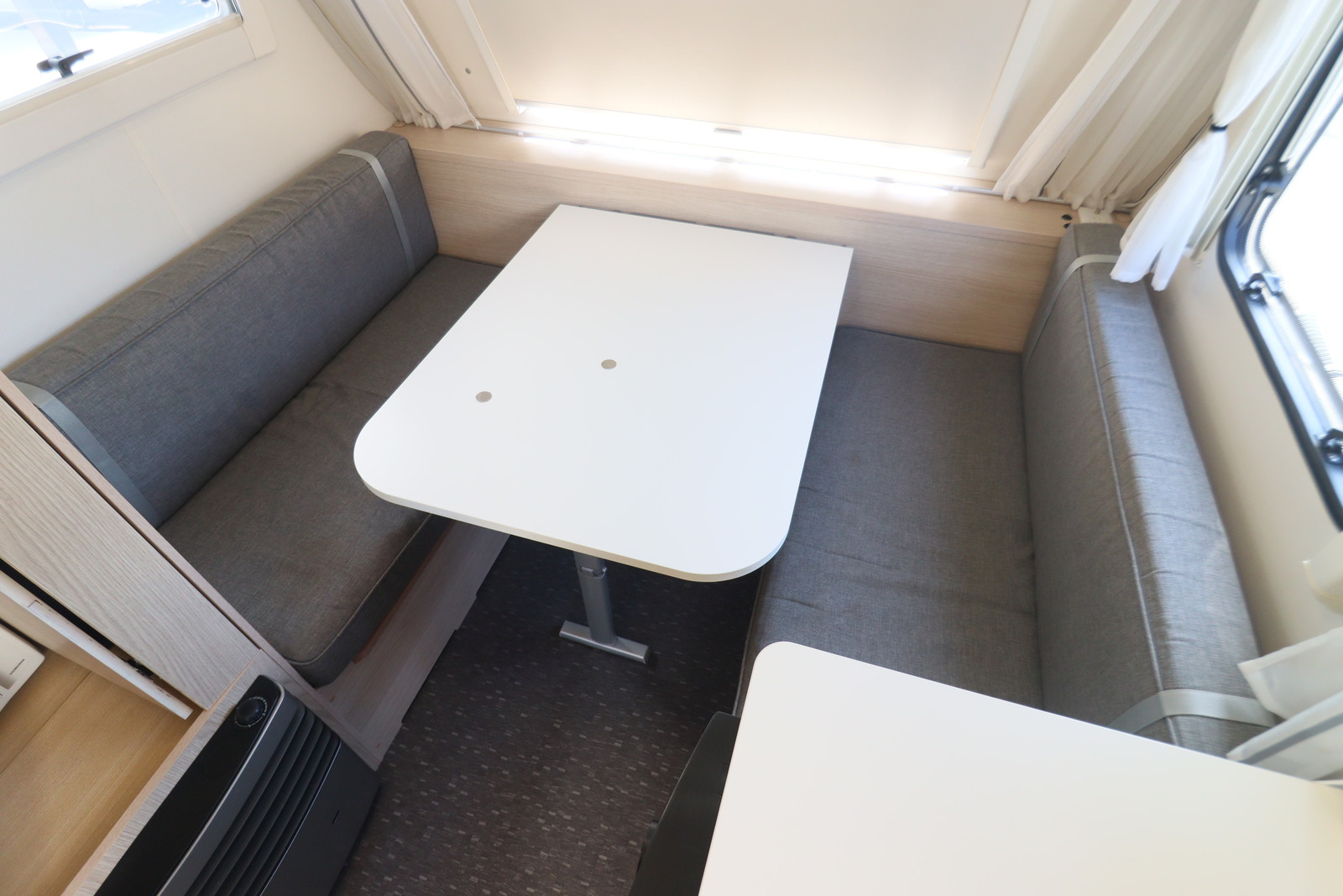 キャンピングカー トレーラー ｱﾄﾞﾘｱ ｱﾋﾞﾊﾞ360DD