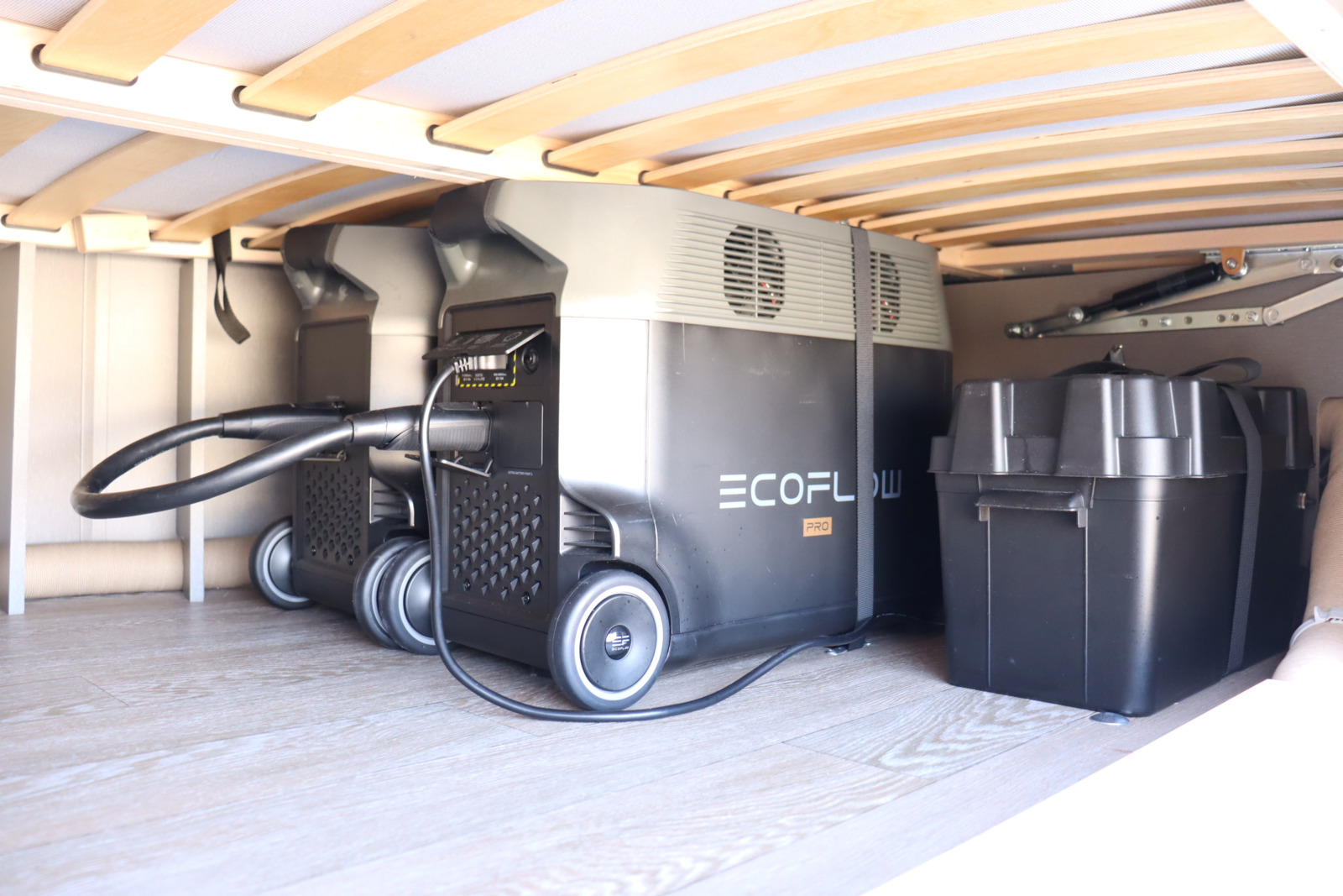 キャンピングカー トレーラー ﾎﾋﾞｰ 540WFU 家庭用ｴｱｺﾝ FFﾋｰﾀｰ