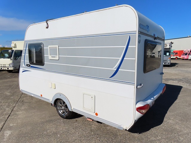 キャンピングカー トレーラー ﾄﾘｶﾞﾉ ｴﾒﾛｰﾄﾞ376V　牽引免許不要