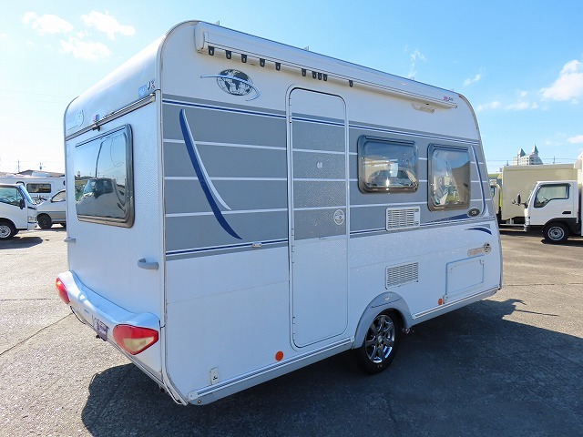 キャンピングカー トレーラー ﾄﾘｶﾞﾉ ｴﾒﾛｰﾄﾞ376V　牽引免許不要