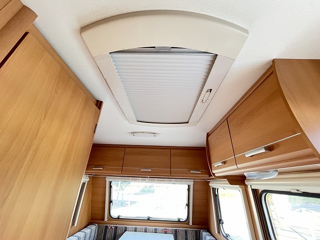 キャンピングカー トレーラー ﾄﾘｶﾞﾉ ｴﾒﾛｰﾄﾞ376 FFﾋｰﾀｰ ﾑｰﾊﾞｰ