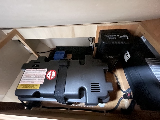 キャンピングカー トレーラー ﾄﾘｶﾞﾉ ｴﾒﾛｰﾄﾞ376 FFﾋｰﾀｰ ﾑｰﾊﾞｰ