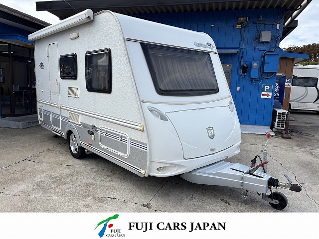 キャンピングカー トレーラー トリガノ エメロード390