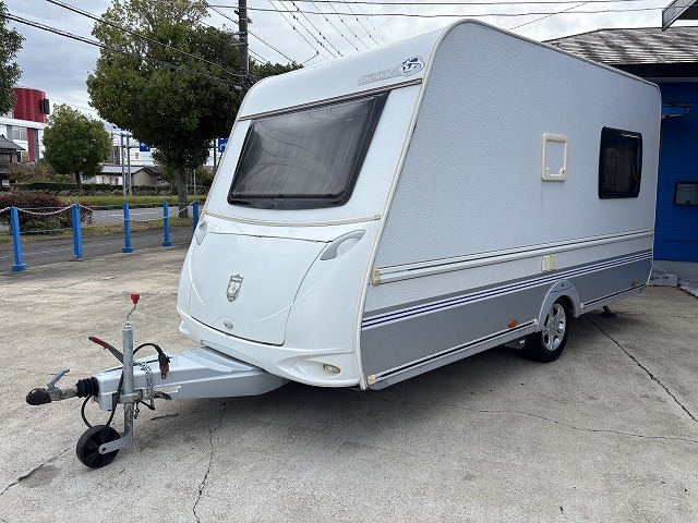 キャンピングカー トレーラー ﾄﾘｶﾞﾉ ｴﾒﾛｰﾄﾞ390