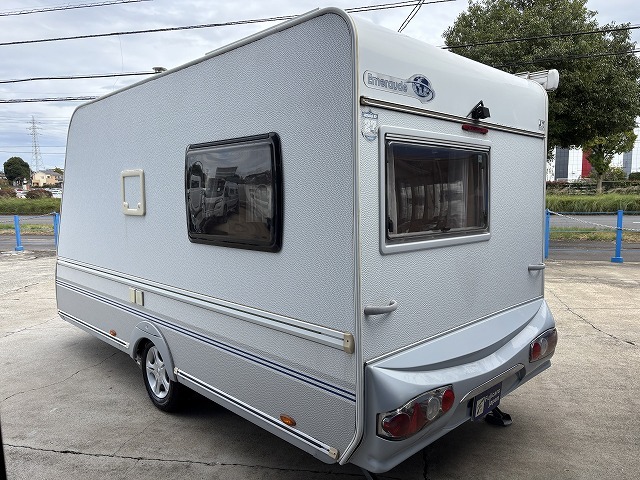 キャンピングカー トレーラー ﾄﾘｶﾞﾉ ｴﾒﾛｰﾄﾞ390