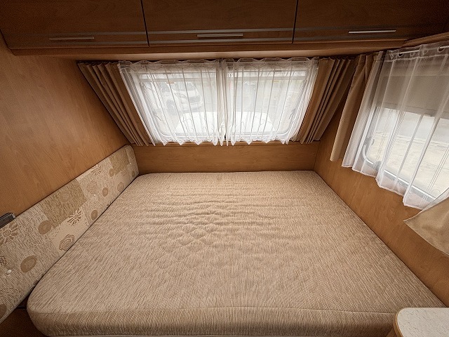 キャンピングカー トレーラー ﾄﾘｶﾞﾉ ｴﾒﾛｰﾄﾞ390