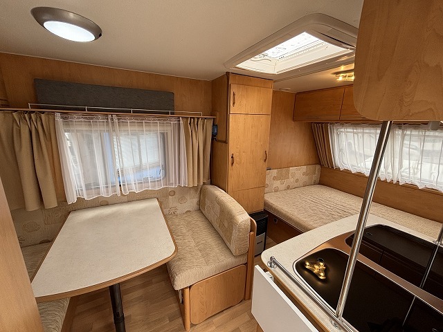 キャンピングカー トレーラー ﾄﾘｶﾞﾉ ｴﾒﾛｰﾄﾞ390