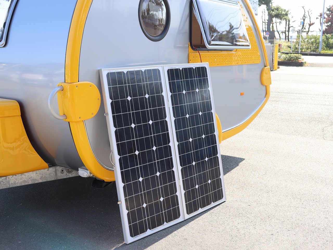 キャンピングカー トレーラー ﾀﾊﾞｰﾄ ｽﾓｰﾙｴｯｸﾞ 牽引免許不要