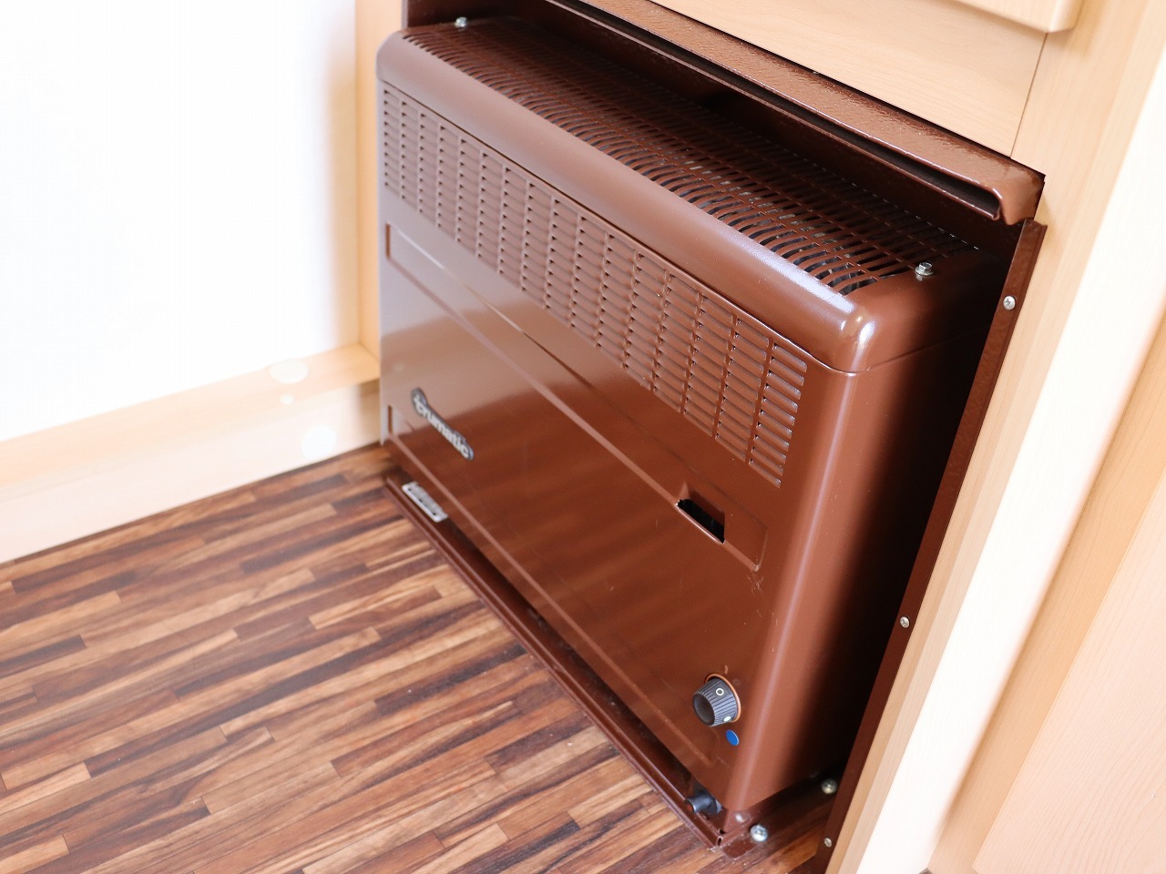 キャンピングカー トレーラー ﾀﾊﾞｰﾄ ｽﾓｰﾙｴｯｸﾞ 牽引免許不要