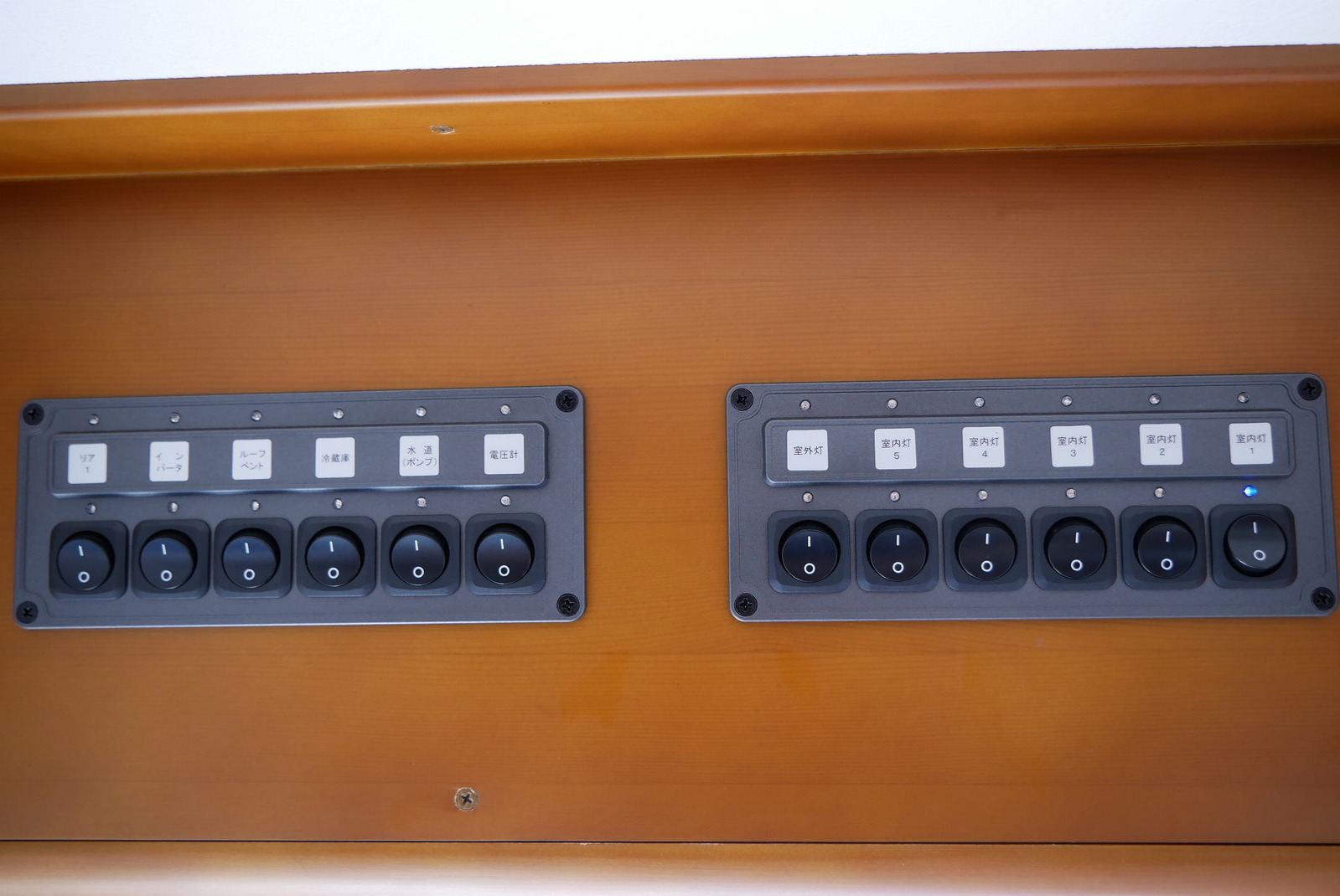 キャンピングカー トレーラー ﾀｺｽ ﾐﾐｰ310 家庭用ｴｱｺﾝ FFﾋｰﾀｰ