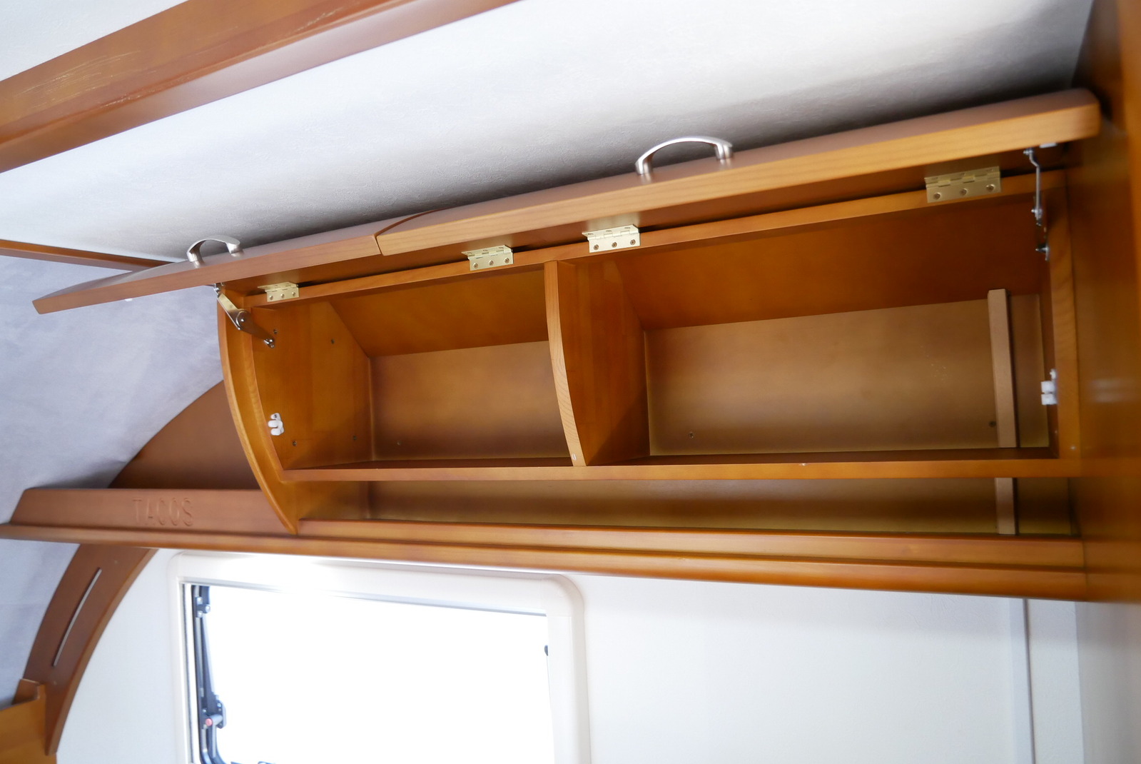 キャンピングカー トレーラー ﾀｺｽ ﾐﾐｰ310 家庭用ｴｱｺﾝ FFﾋｰﾀｰ