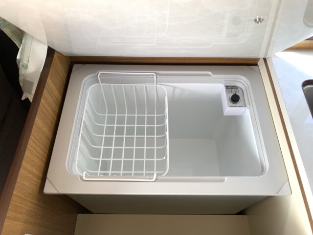 キャンピングカー バンコン ﾘﾝｴｲ ﾊﾞｶﾝﾁｪｽ  1ｵｰﾅｰ FFﾋｰﾀｰ 冷蔵庫