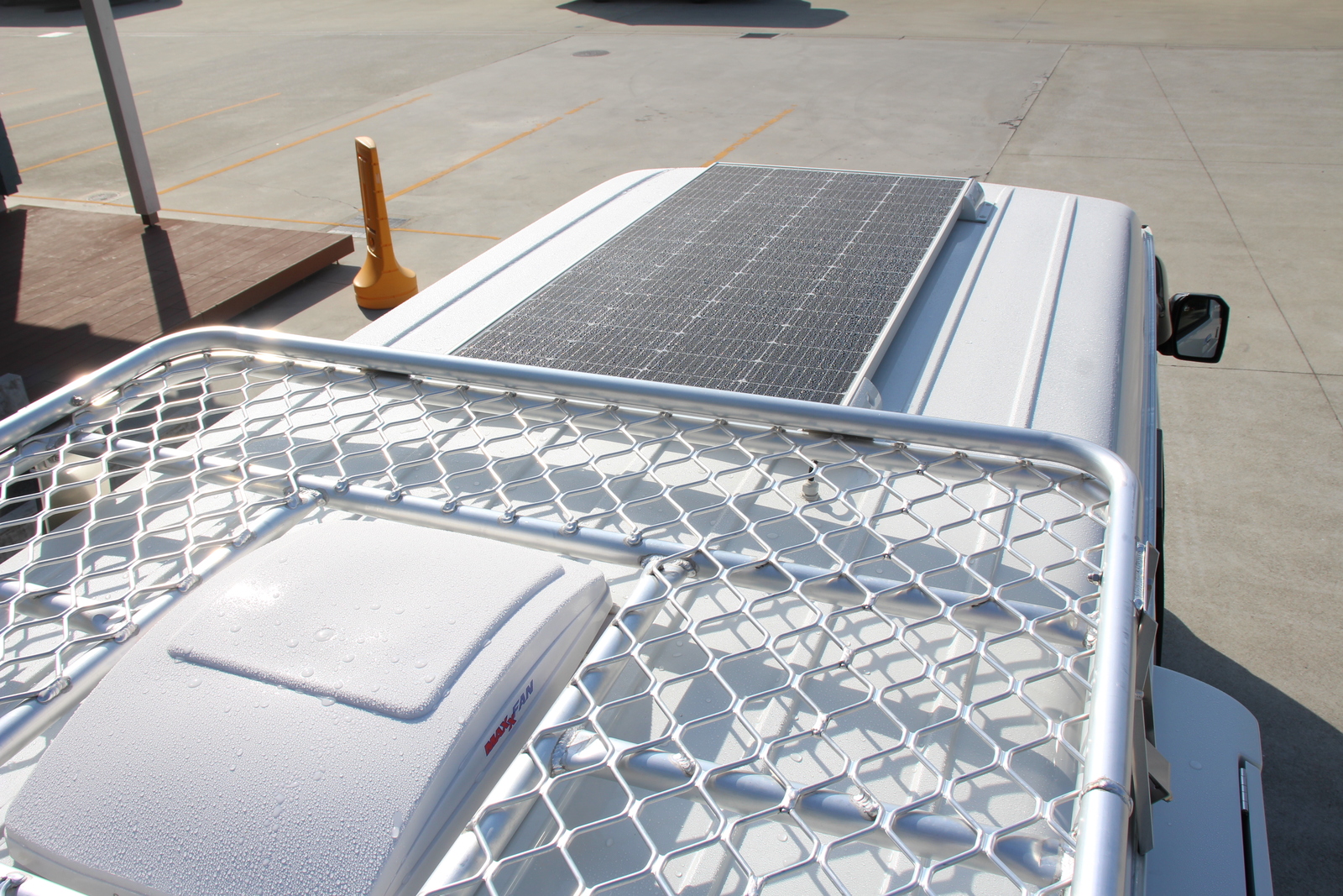 キャンピングカー バンコン ﾊｲｴｰｽ ｽﾍﾟｰｽｷｬﾝﾊﾟｰ ﾀｲﾌﾟｸｰﾙW