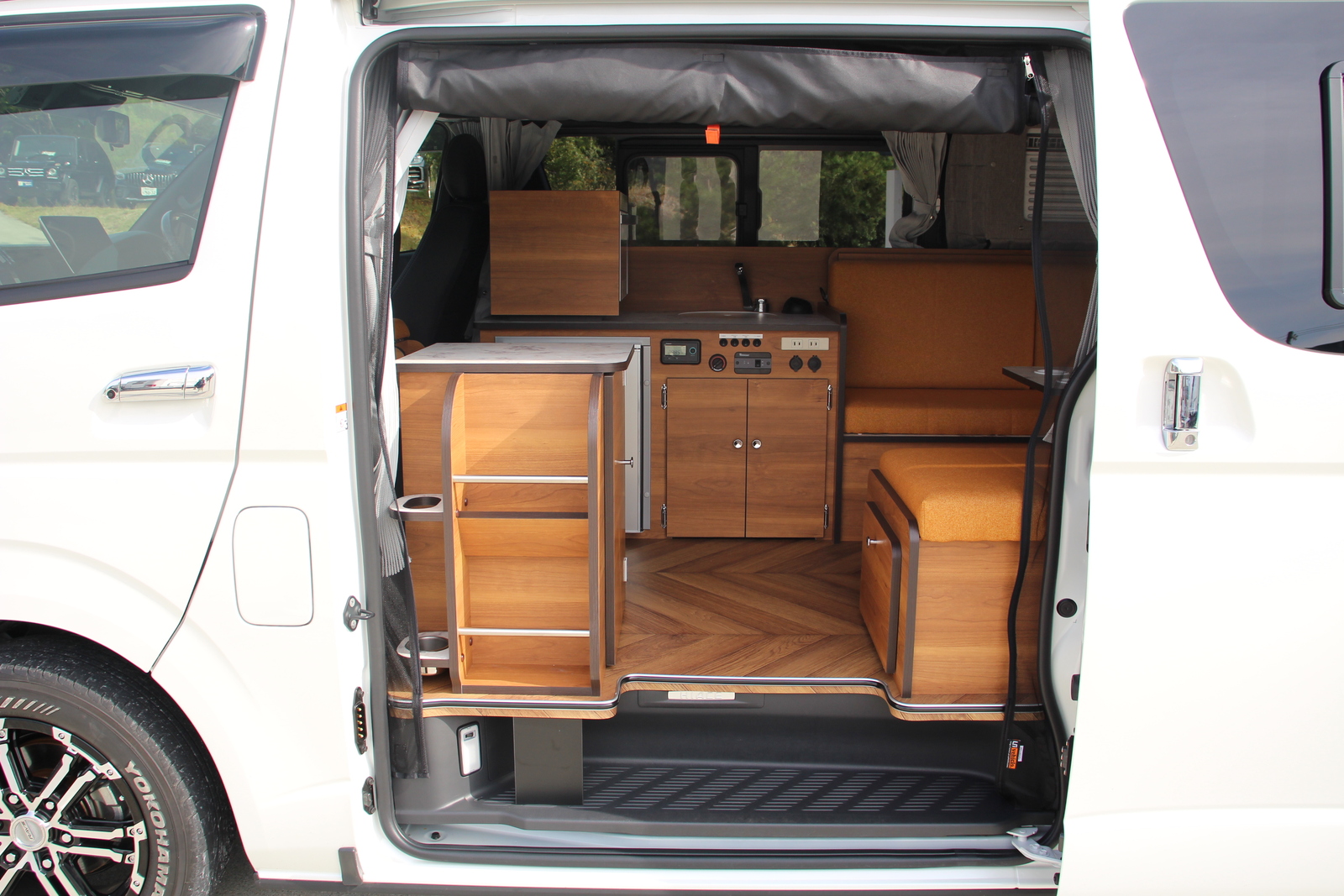 キャンピングカー バンコン ﾊｲｴｰｽ ｽﾍﾟｰｽｷｬﾝﾊﾟｰ ﾀｲﾌﾟｸｰﾙW