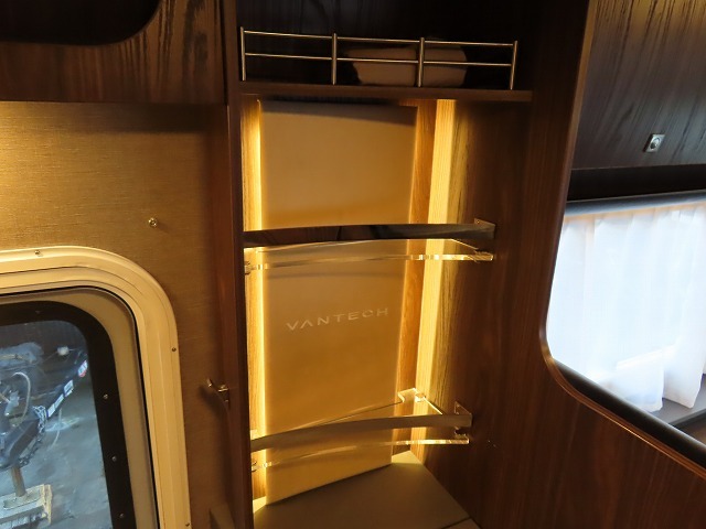 キャンピングカー キャブコン ｶﾑﾛｰﾄﾞ ﾊﾞﾝﾃｯｸ ｼﾞﾙ令和ED 4WD