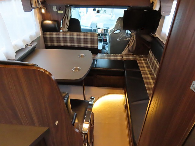 キャンピングカー キャブコン ｶﾑﾛｰﾄﾞ ﾊﾞﾝﾃｯｸ ｼﾞﾙ令和ED 4WD