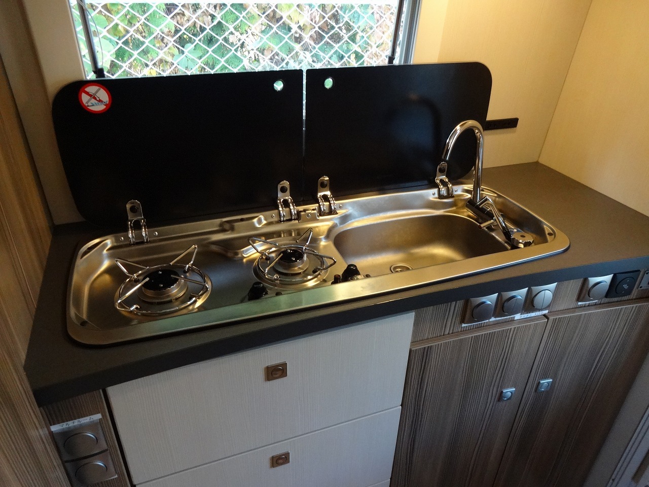 キャンピングカー キャブコン ｶﾑﾛｰﾄﾞ ﾊﾞﾝﾃｯｸ ｼﾞﾙ 4WD　家ｴｱｺﾝ