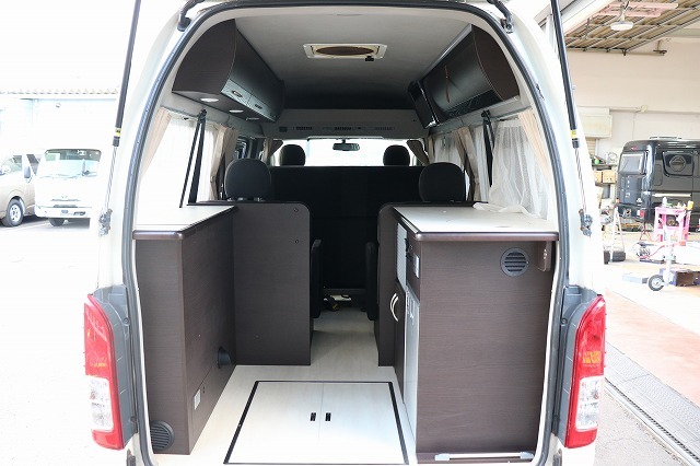 キャンピングカー バンコン ﾊｲｴｰｽ ﾚｸﾋﾞｨ ﾎﾟｼｪｯﾄ DT　4WD