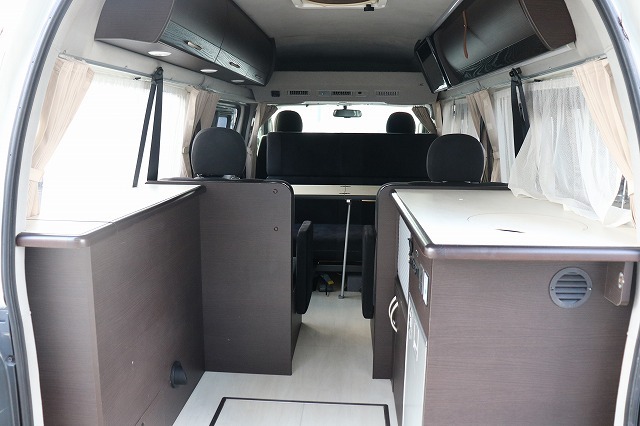 キャンピングカー バンコン ﾊｲｴｰｽ ﾚｸﾋﾞｨ ﾎﾟｼｪｯﾄ DT　4WD