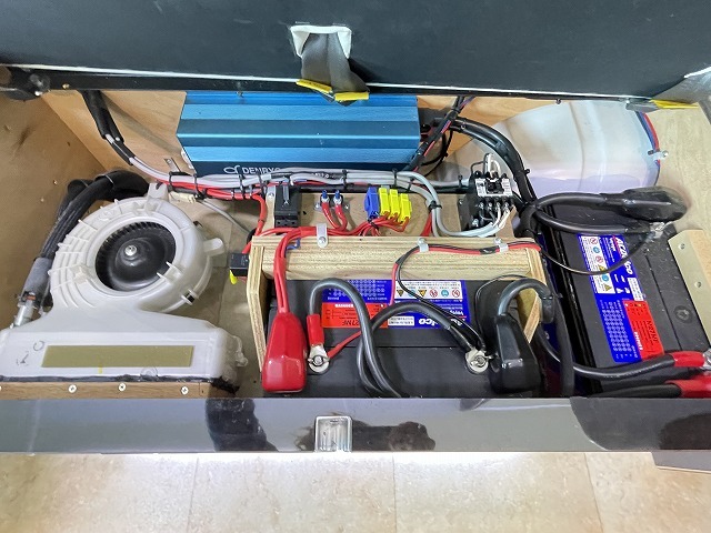 キャンピングカー バンコン ﾊｲｴｰｽ ｾｶﾝﾄﾞﾊｳｽ ｸﾞﾚｲｽﾌﾟﾚﾐｱﾑ