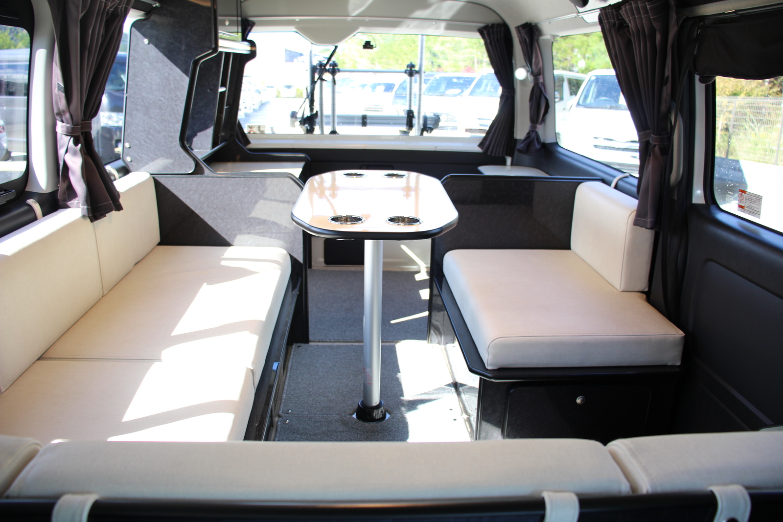 キャンピングカー バンコン ﾊｲｴｰｽ FOCS DS-L