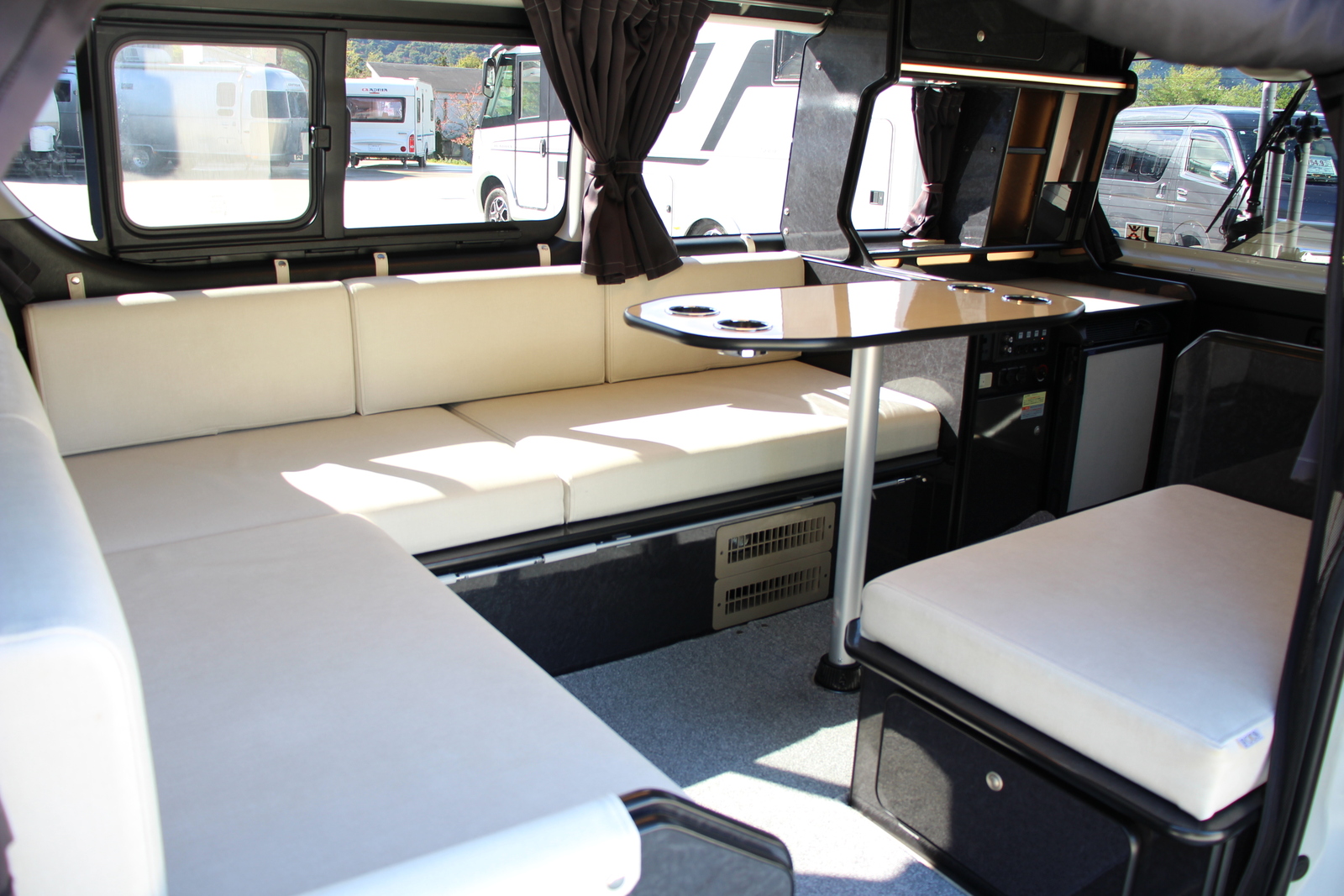 キャンピングカー バンコン ﾊｲｴｰｽ FOCS DS-L