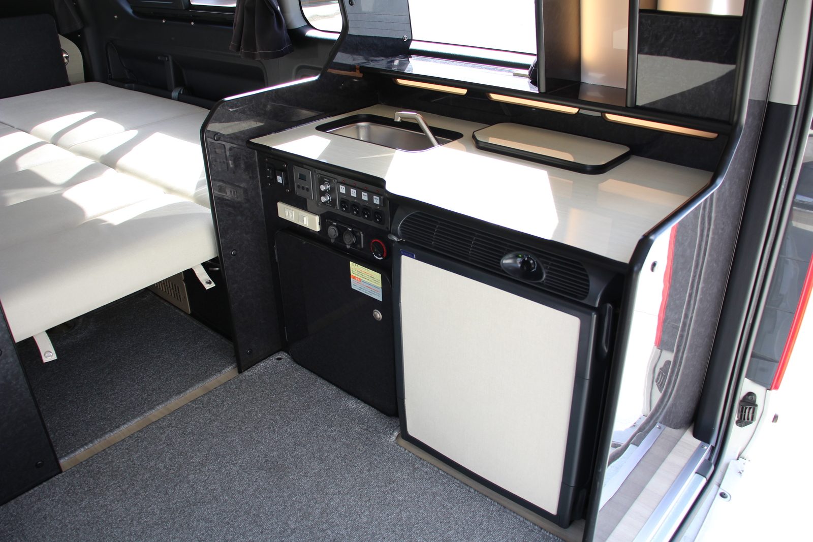 キャンピングカー バンコン ﾊｲｴｰｽ FOCS DS-L