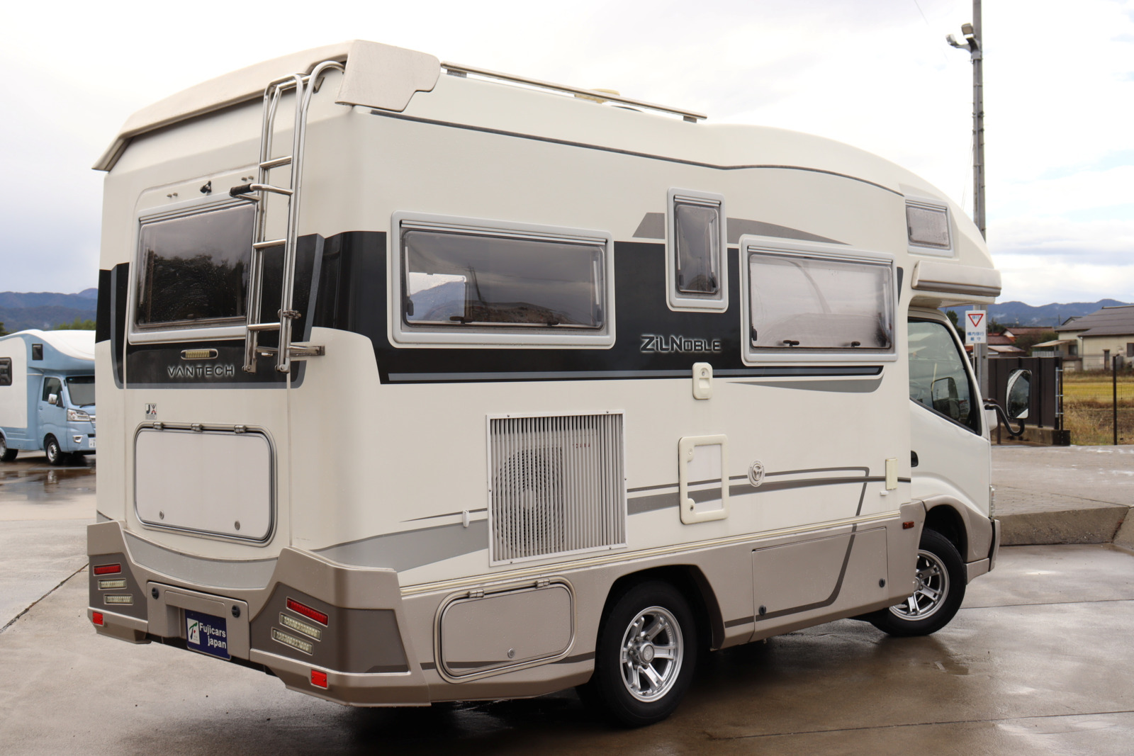 キャンピングカー キャブコン ｶﾑﾛｰﾄﾞ ﾊﾞﾝﾃｯｸｼﾞﾙﾉｰﾌﾞﾙ 家ｴｱｺﾝ4WD