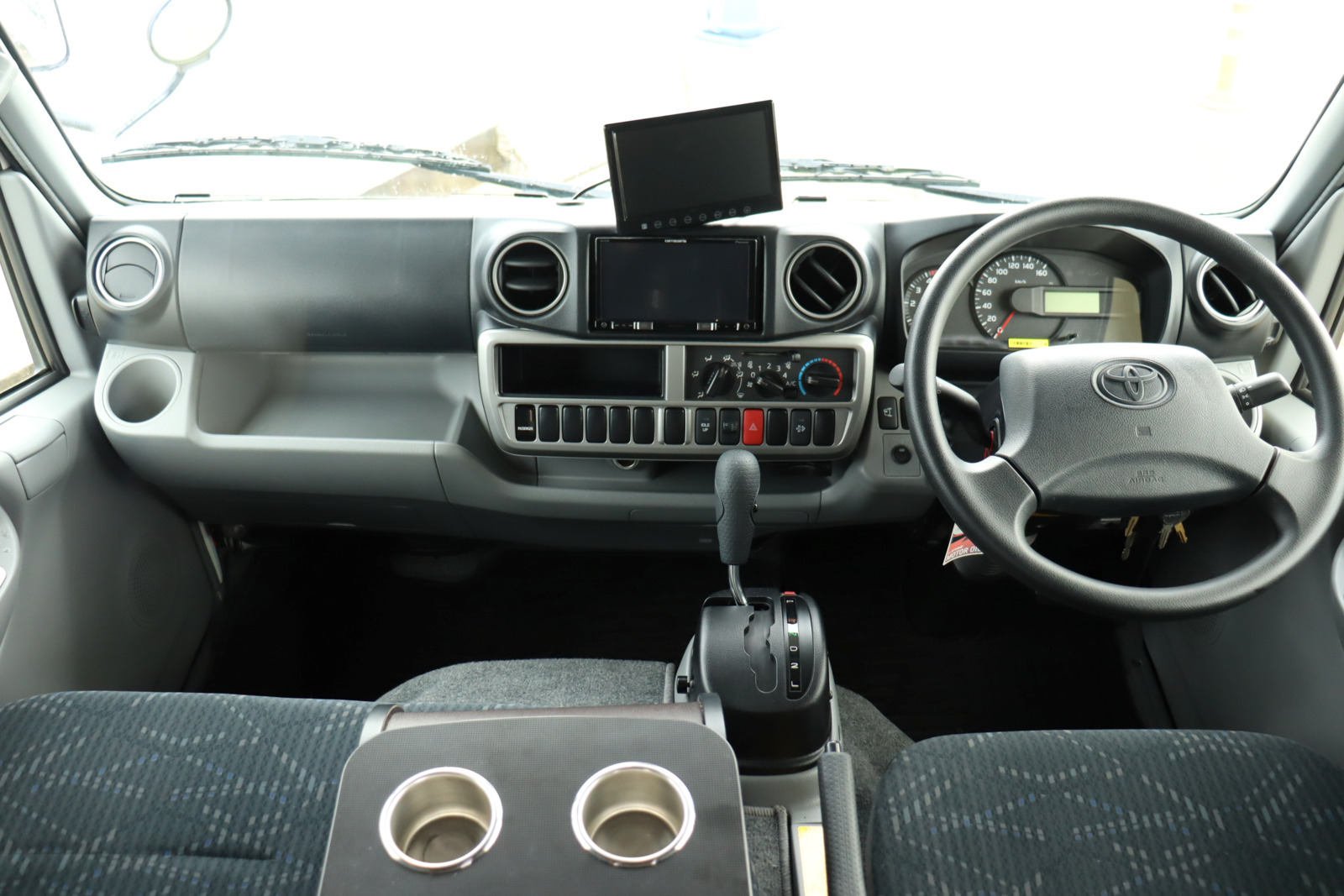 キャンピングカー キャブコン ｶﾑﾛｰﾄﾞ ﾊﾞﾝﾃｯｸｼﾞﾙﾉｰﾌﾞﾙ 家ｴｱｺﾝ4WD