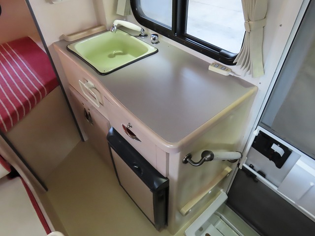 キャンピングカー キャブコン ﾊﾞﾈｯﾄ ﾅｯﾂRV ﾏｯｼｭ　FFﾋｰﾀｰ