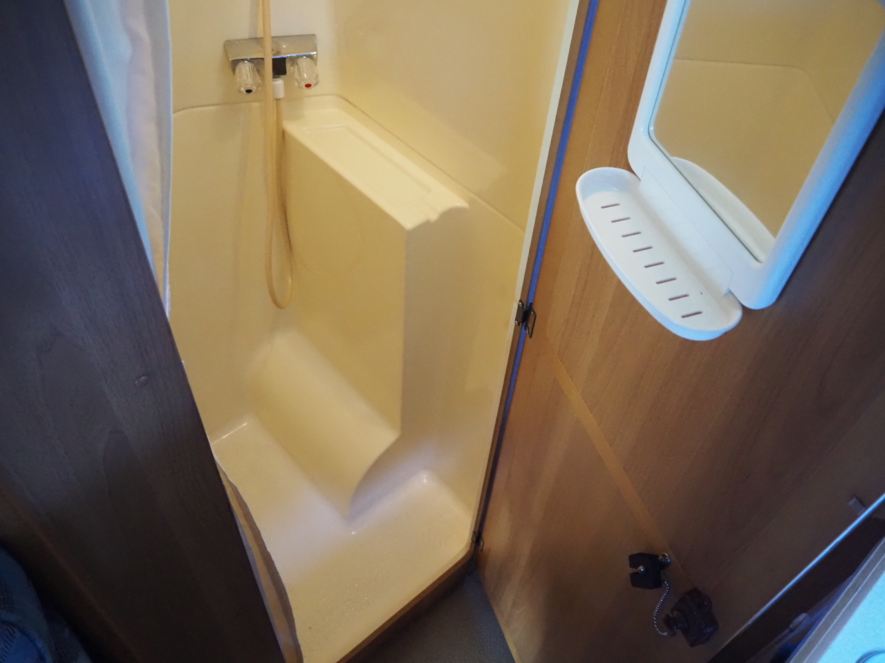 キャンピングカー バスコン ｺｰｽﾀｰ ﾄﾖﾀ ｷｬﾝﾋﾟﾝｸﾞｻﾙｰﾝ NoxPM適合