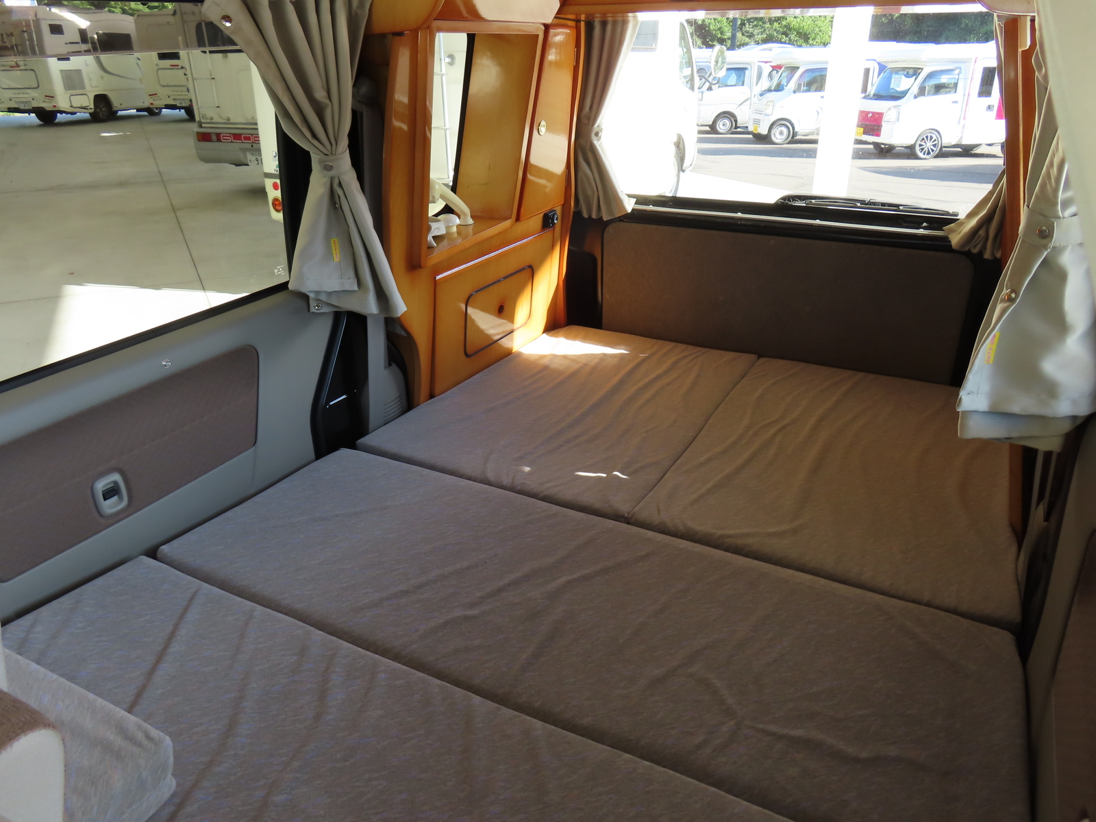 キャンピングカー 軽キャンパー ｴﾌﾞﾘｲ ｵｰﾄﾜﾝ ﾋﾟｯｺﾛ 5MT 4WD