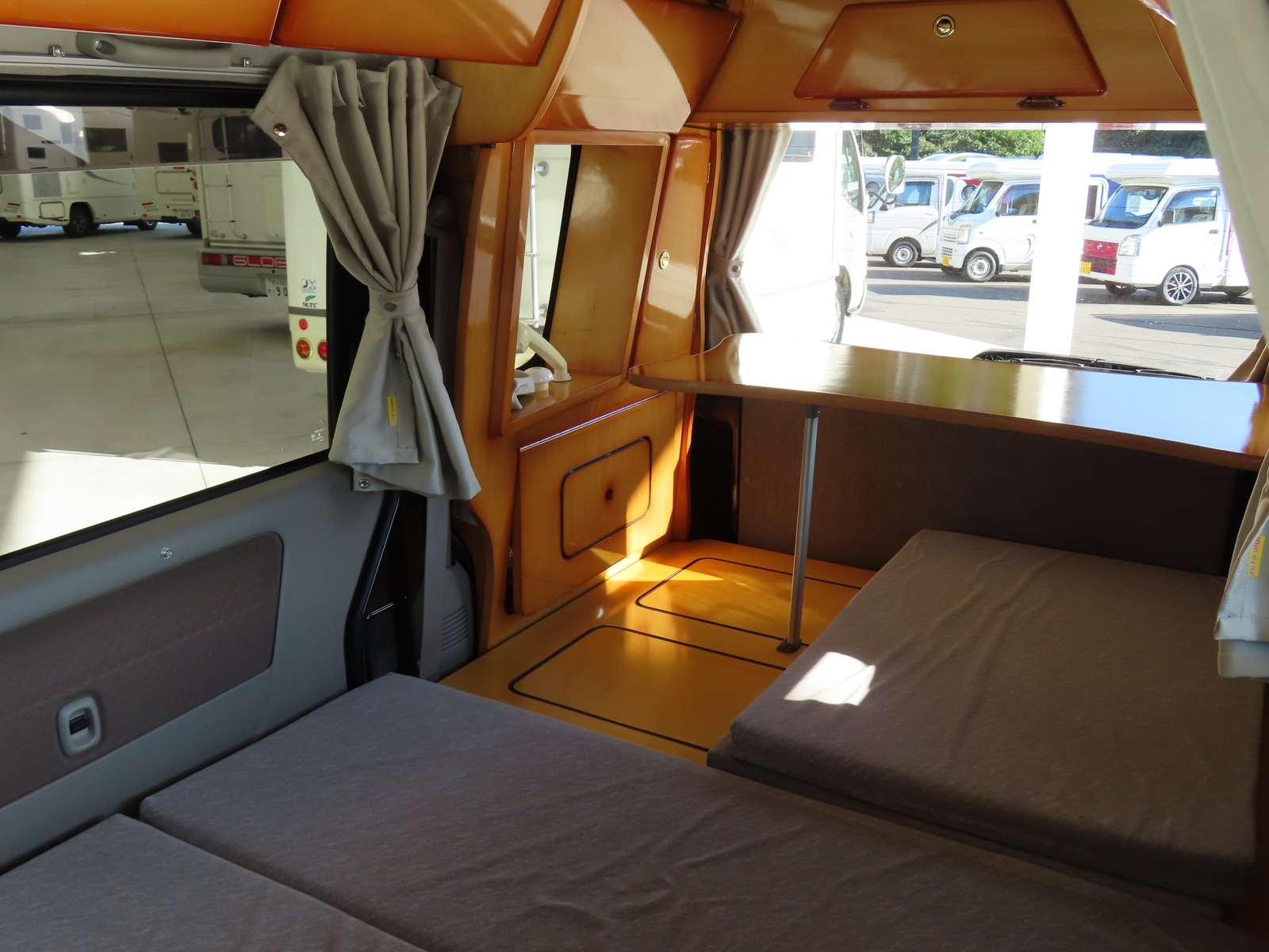 キャンピングカー 軽キャンパー ｴﾌﾞﾘｲ ｵｰﾄﾜﾝ ﾋﾟｯｺﾛ 5MT 4WD