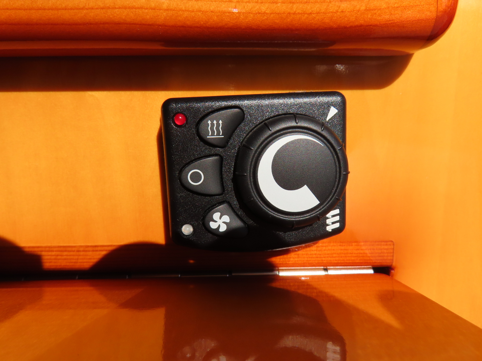 キャンピングカー 軽キャンパー ｴﾌﾞﾘｲ ｵｰﾄﾜﾝ ﾋﾟｯｺﾛ 5MT 4WD